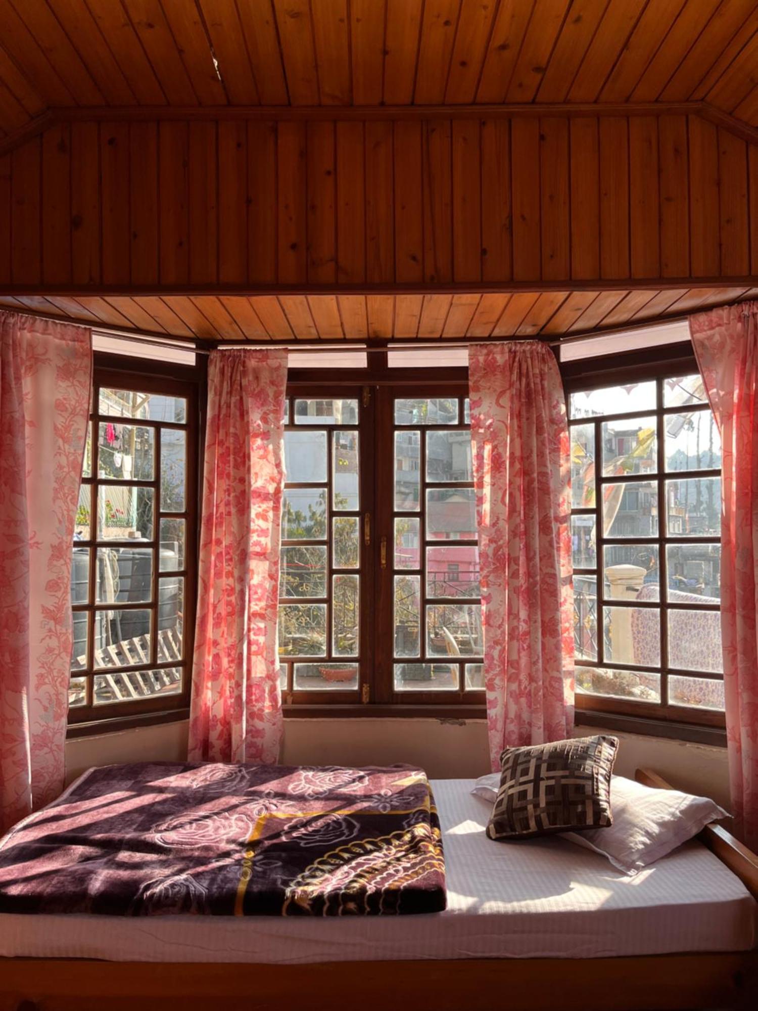 Eagle'S Nest Homestay 다르질링 외부 사진